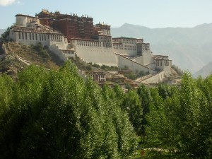 Potala Palace in Tibet - photography by Jenny SW Lee