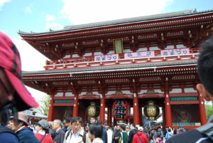 Senso-ji Temple and Marketplace | Photography by Jenny S.W. Lee