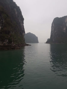 Ha Long Bay, Vietnam | Photography by Jenny S.W. Lee