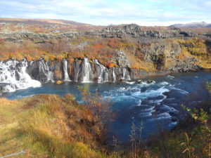 Hraunfossar Waterfall in Iceland | Photography by Jenny SW Lee