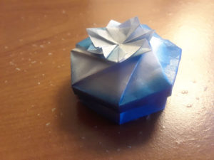 octagonal origami gift box | Design by Paper Kawaii