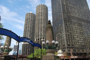 Marina Towers | Chicago Riverwalk | Photography by Jenny S.W. Lee